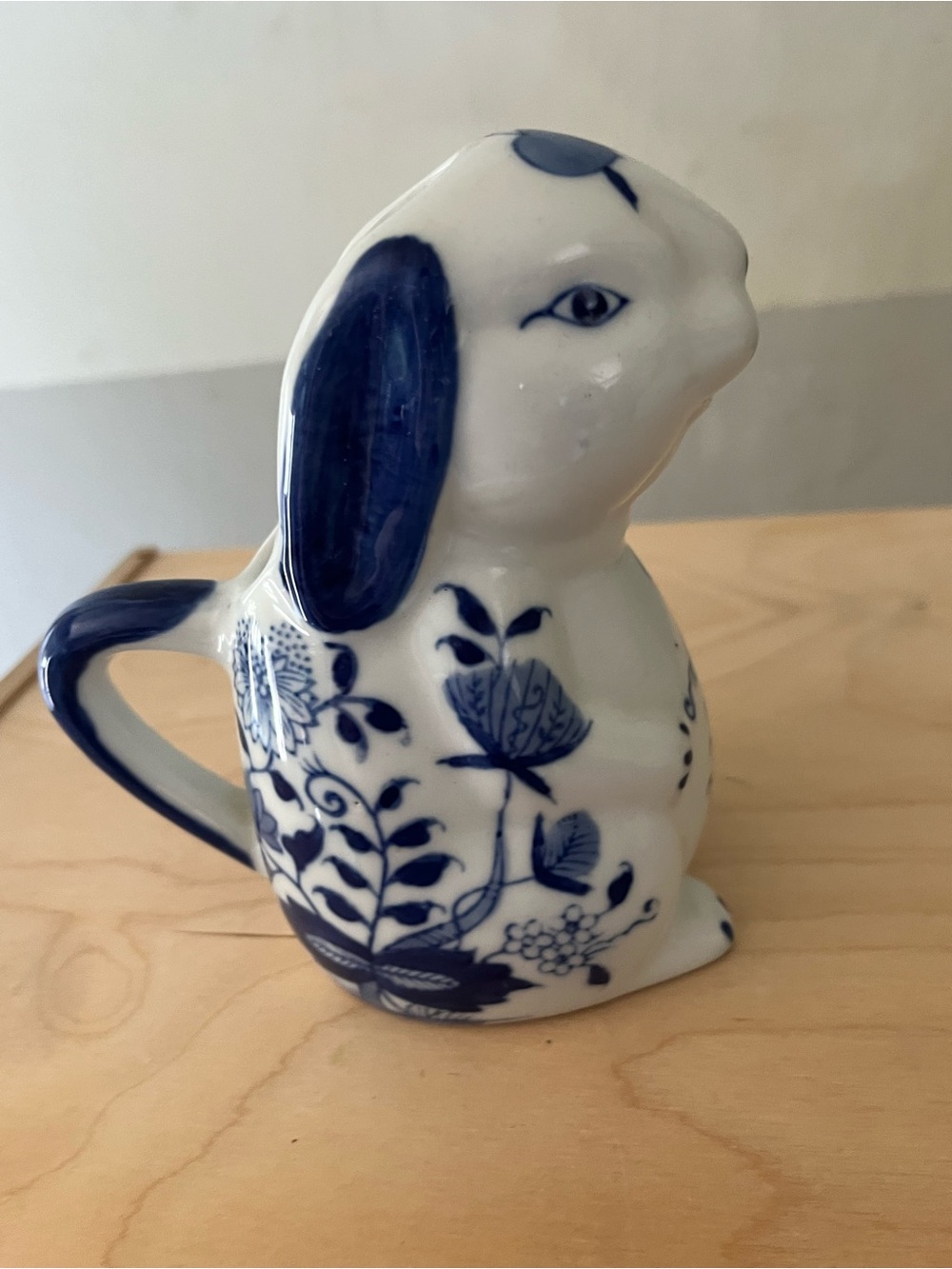 Vintage Chinoiserie Bunny Pitcher